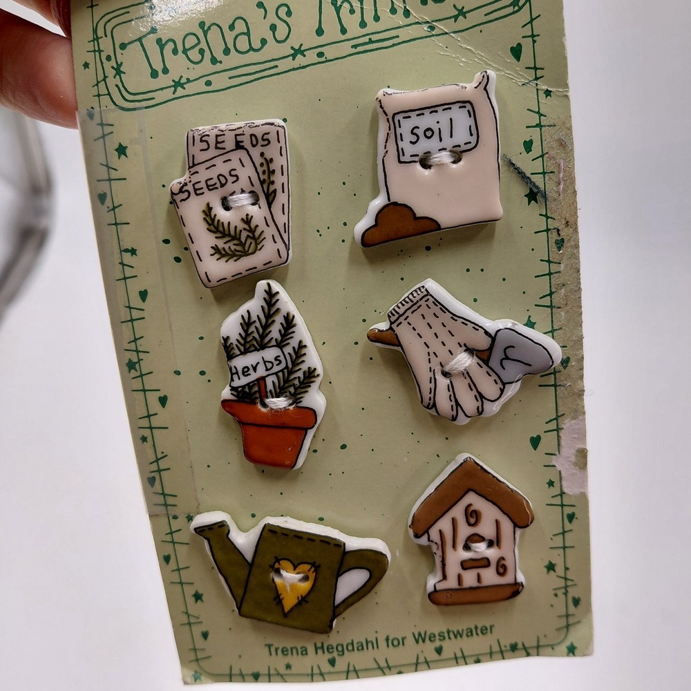 NEW 90s Trena's Trinkets Buttons Ceramic 6 Garden Theme Whimsical Mom Gardening